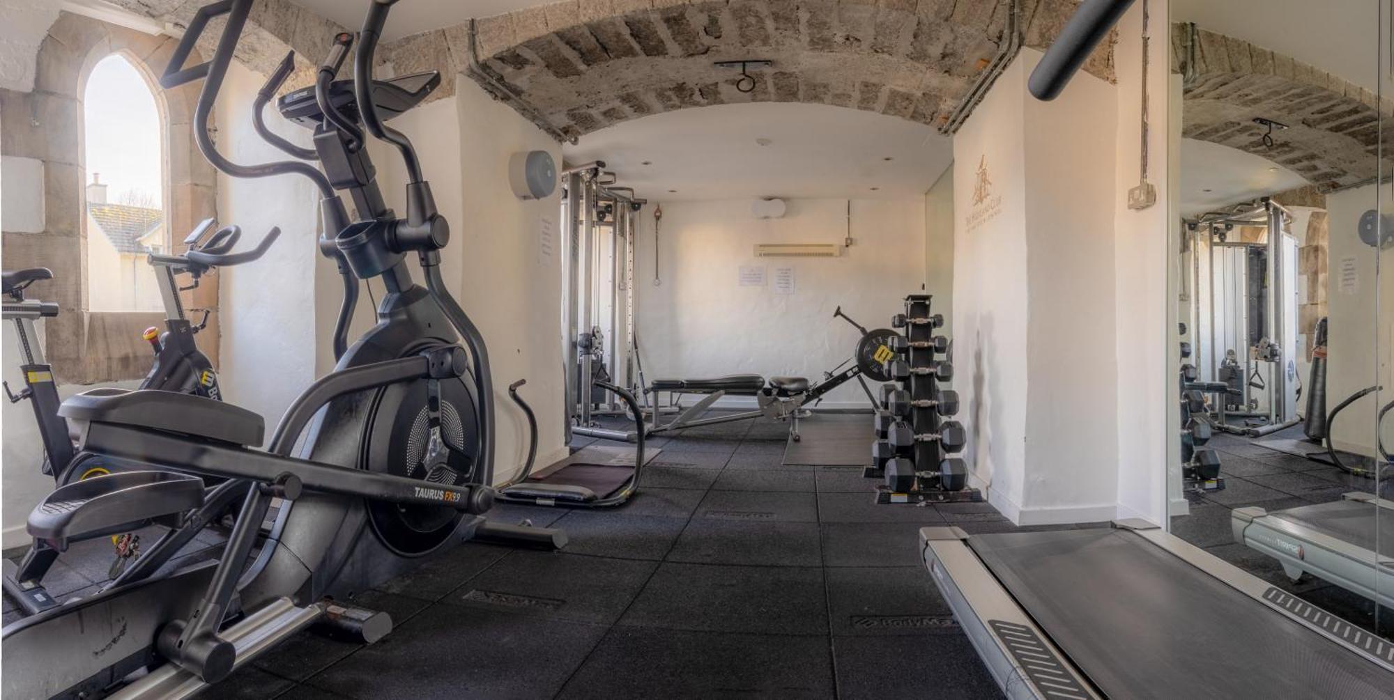 The Caledonian 3 Bedroom Self Catering Apartment In Historic Abbey Форт Аугустус Экстерьер фото