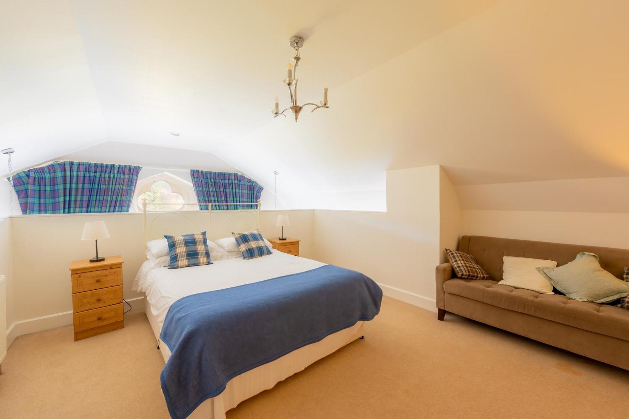The Caledonian 3 Bedroom Self Catering Apartment In Historic Abbey Форт Аугустус Экстерьер фото