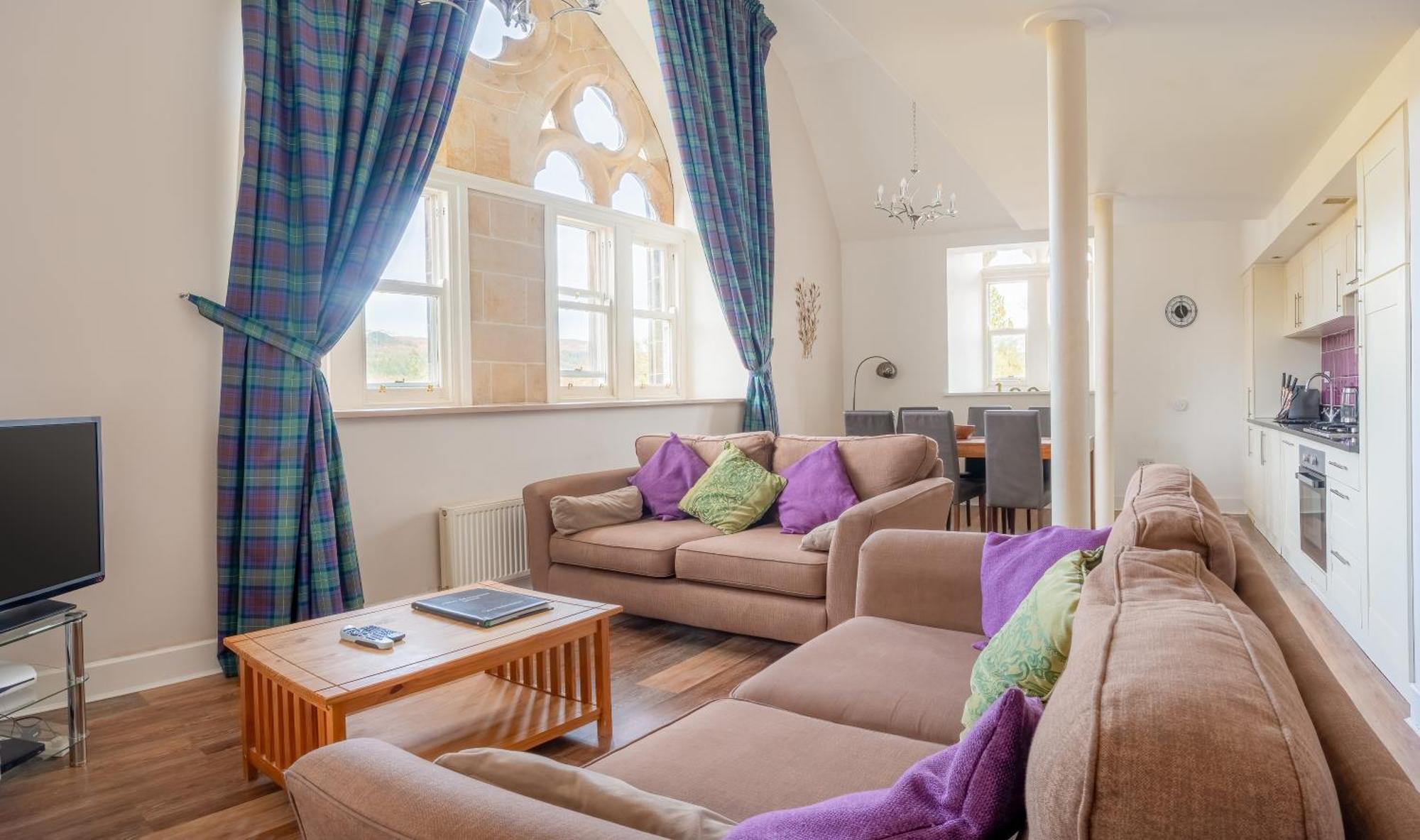 The Caledonian 3 Bedroom Self Catering Apartment In Historic Abbey Форт Аугустус Экстерьер фото